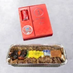 چلو کباب چنجه و یک سیخ کوبیده سیلور